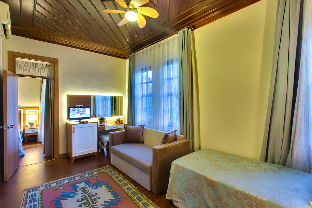 Dogan Hotel Antalya Exterior photo
